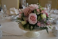 Tracy Qs Cornwall Wedding Flowers 1063932 Image 6